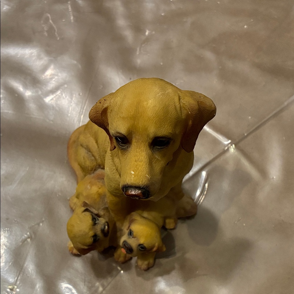 Yellow Labrador Dog & Puppy Figurine Set - Picture 8 of 8